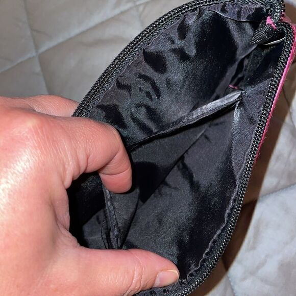 ✨Apatchy London Pinktastic Cosmetic Pouch - Picture 4 of 4
